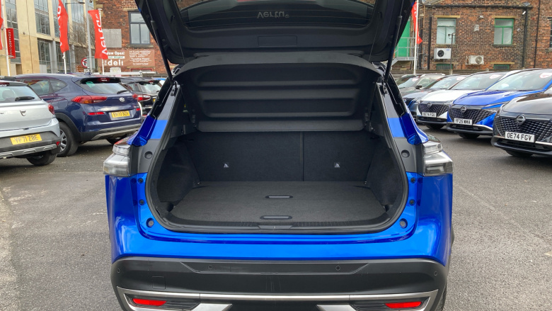 Nissan Qashqai 1.3 DiG-T MH 158 N-Connecta 5dr Petrol Hatchback